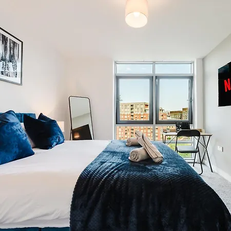 10th Floor Views - Stylish Sleeps 8 *