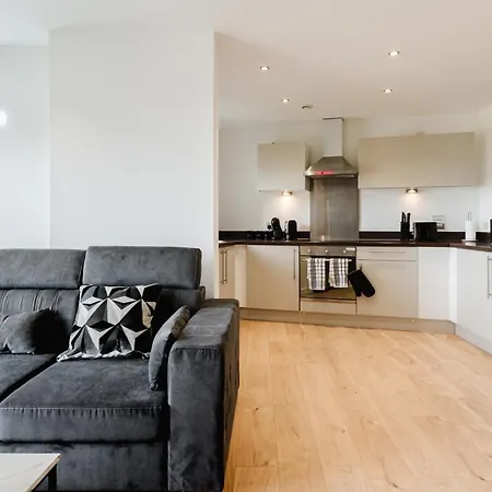 10th Floor Views - Stylish Sleeps 8 * Leeds (West Yorkshire)