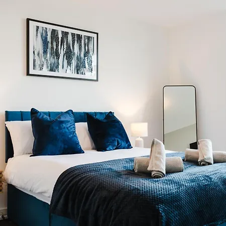 10th Floor Views - Stylish Sleeps 8 *