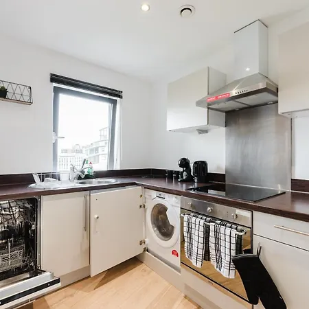 10th Floor Views - Stylish Sleeps 8 Appartement *