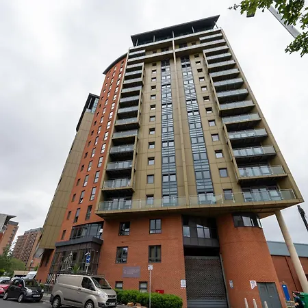 10th Floor Views - Stylish Sleeps 8 *