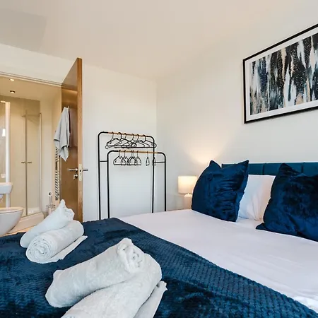 10th Floor Views - Stylish Sleeps 8 Appartement *